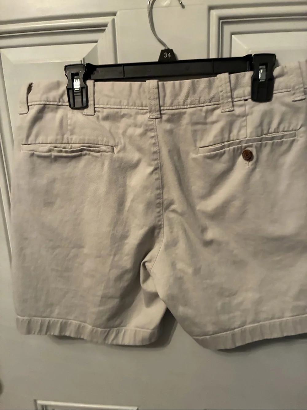 J. Crew Men’s flat front 7” shorts